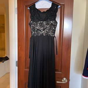 Stunning women’s long black dress